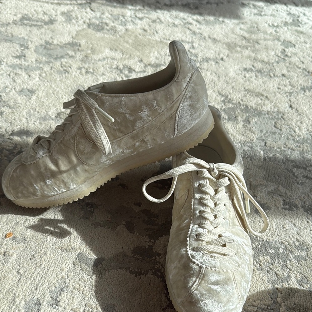 Women's Beige Casual Sneakers